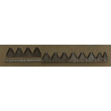 C-IH Pitman 9' coarse 7/in serration riveted w/o knifehead (see notes)
